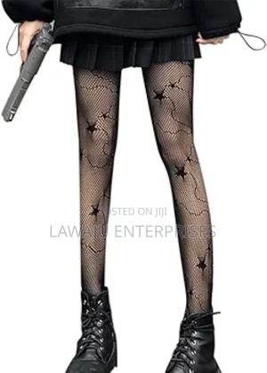 Star Pattern Fishnet Stockings - thumbnail 2