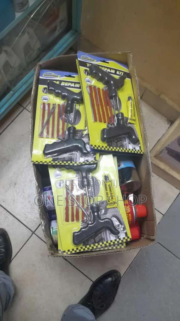 Tyre Tubeless Repair Kneedle With Repair Kit