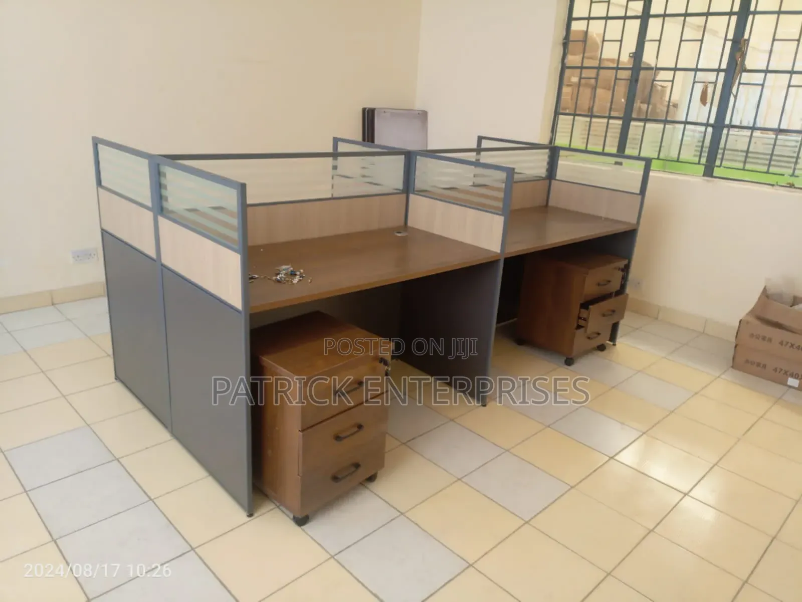 Executive Imported Modern 4 Way Workstation
