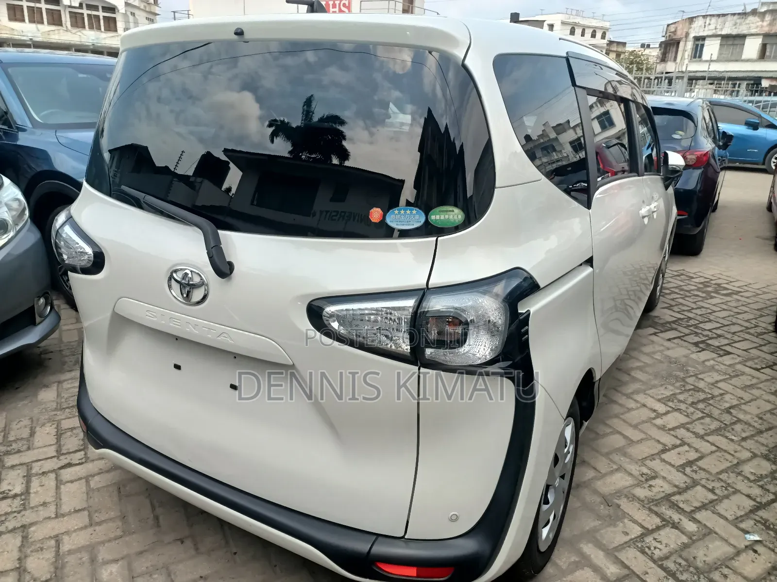 Toyota Sienta 2018 White
