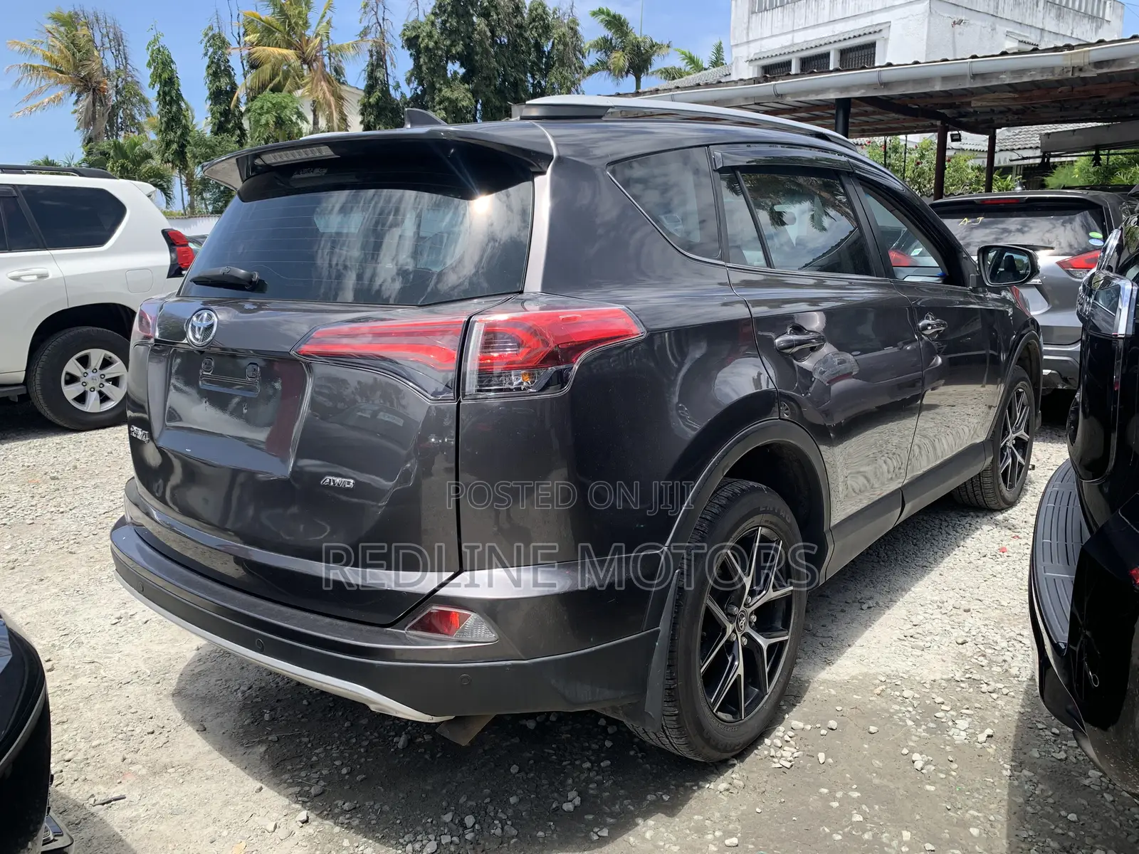 Toyota RAV4 SE AWD (2.5L 4cyl 6A) 2016 Gray