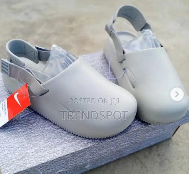 Nike Calm Mules Slides - main view