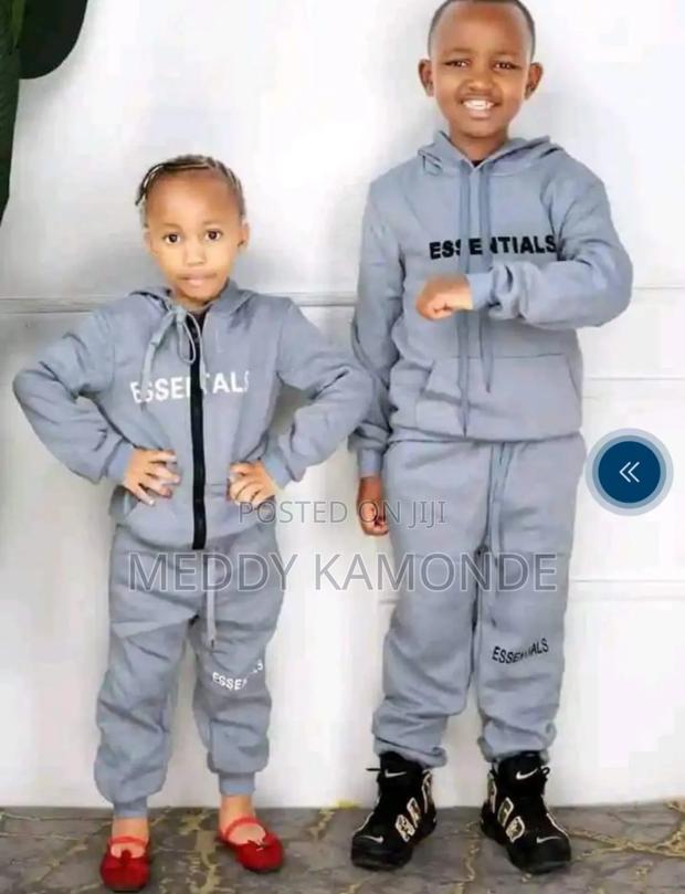 Designer Unisex Kids Tracksuit - thumbnail 3