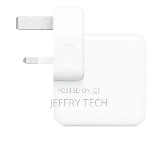 Apple 30W USB-C Power Adapter
