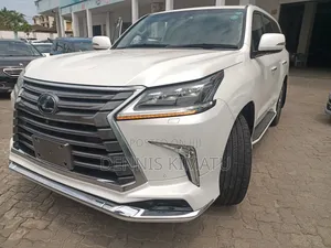 Lexus LX 2017 White