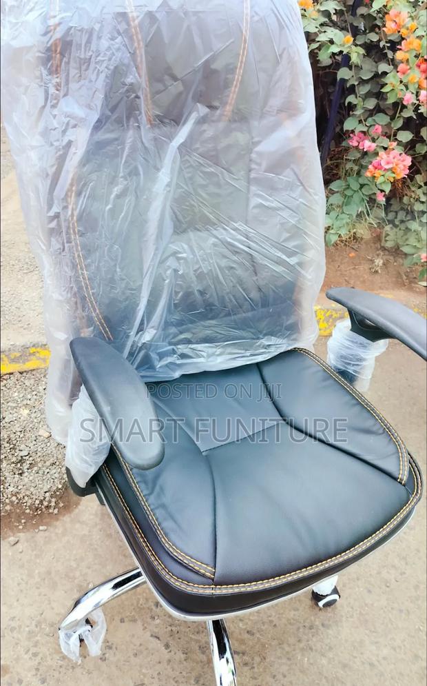 EXECUTIVE Chair Office Chair - main view