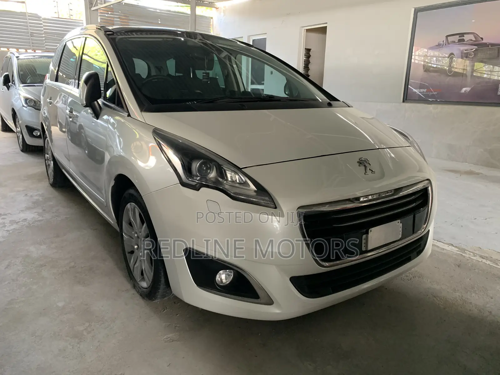 Peugeot 5008 1.2 PureTech Active 2016 White
