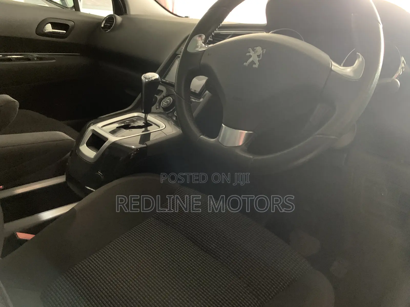 Peugeot 5008 1.2 PureTech Active 2016 White