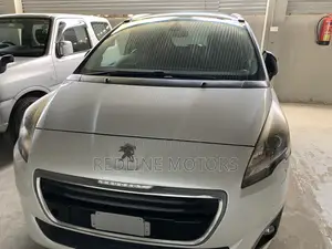 Peugeot 5008 1.2 PureTech Active 2016 Pearl