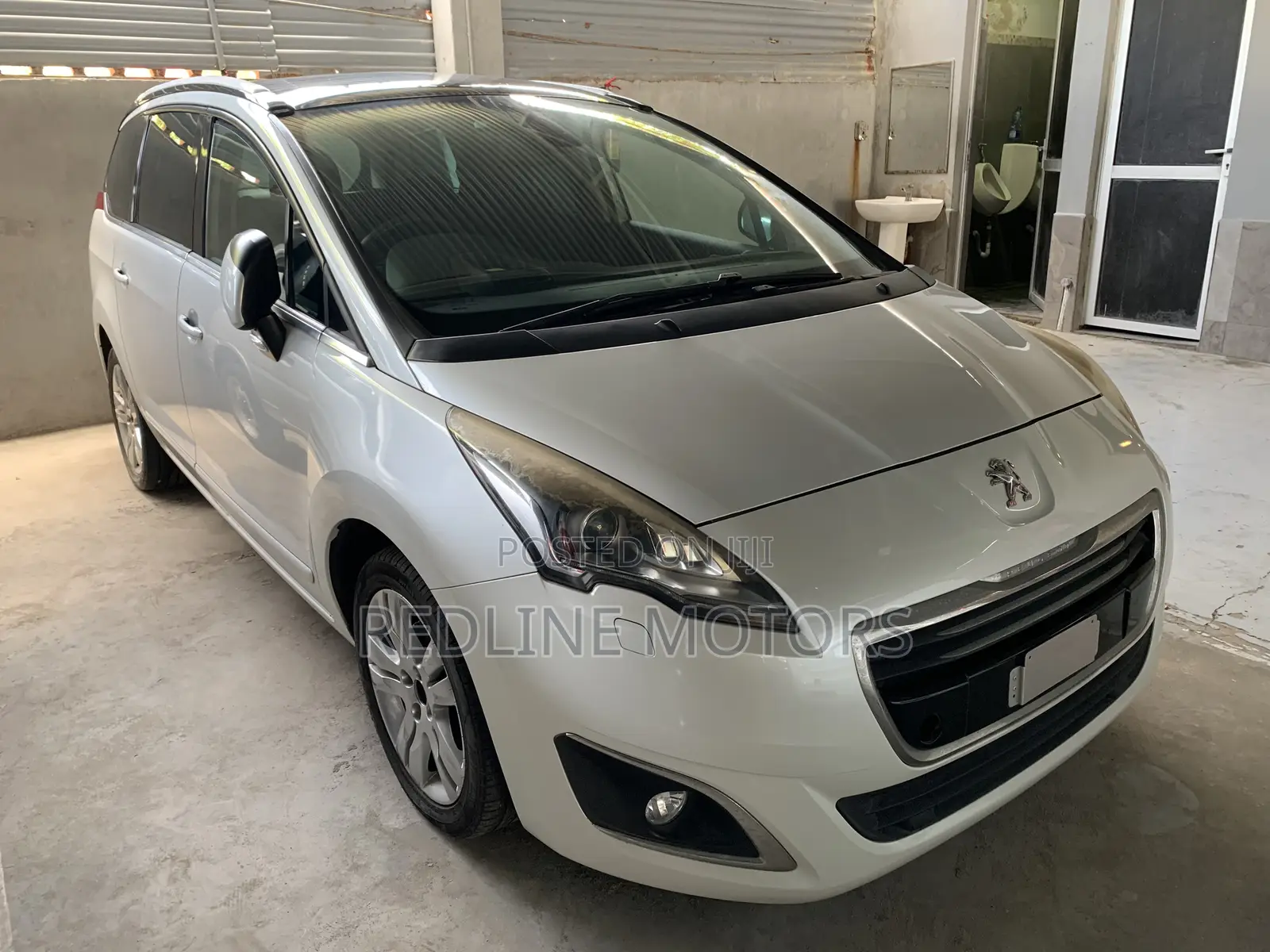 Peugeot 5008 1.2 PureTech Active 2016 Pearl