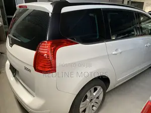 Peugeot 5008 1.2 PureTech Active 2016 Pearl