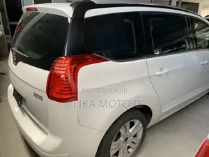 Peugeot 5008 1.2 PureTech Active 2016 Pearl