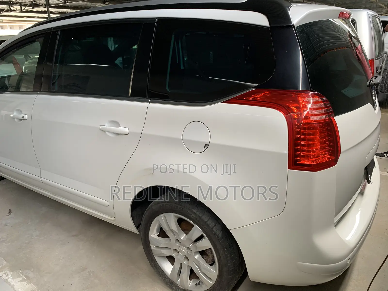 Peugeot 5008 1.2 PureTech Active 2016 Pearl