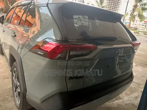 Toyota RAV4 2019 Green