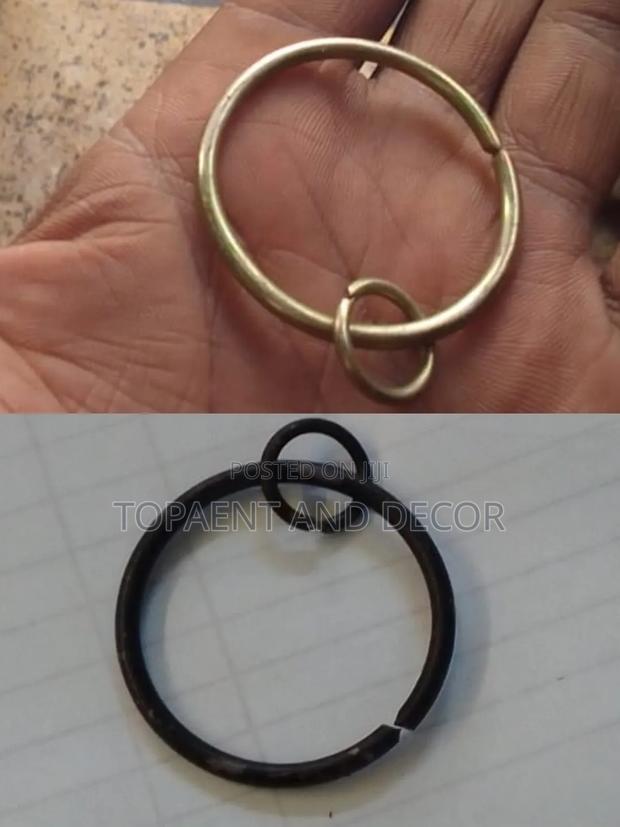 Round Metallic Curtain Rings - main view