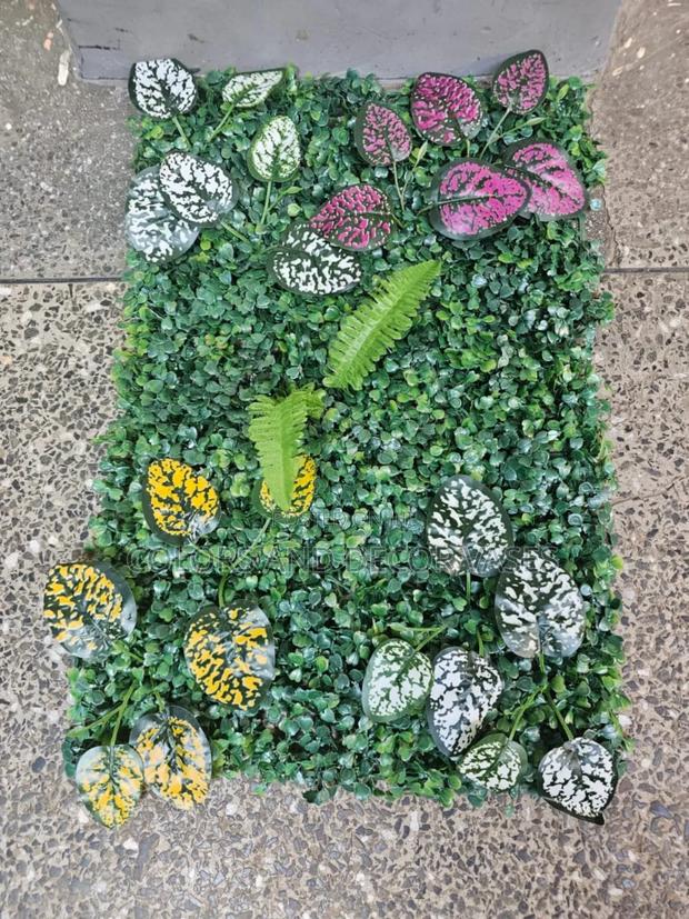 Flowered Grass Mat 60cm by 40cm - main view