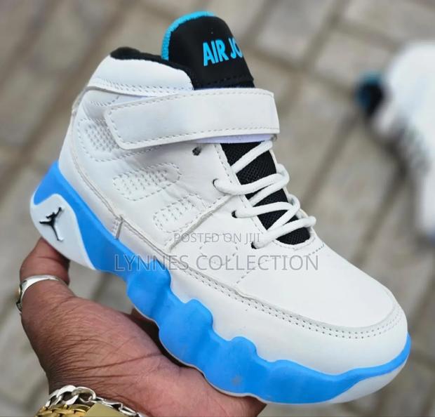 Kids Jordan 9 - thumbnail 4