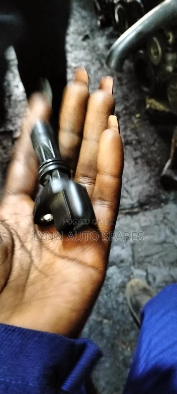 Nissan Caravan YD25 Crankshaft Sensor - thumbnail 2