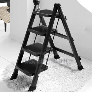Black Sleek 4 Step Ladder - thumbnail 2