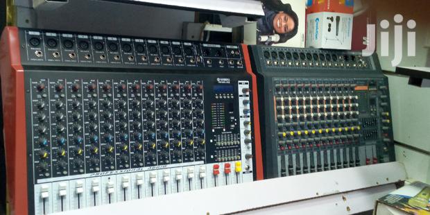 Yamaha 12channel Mixer - main view