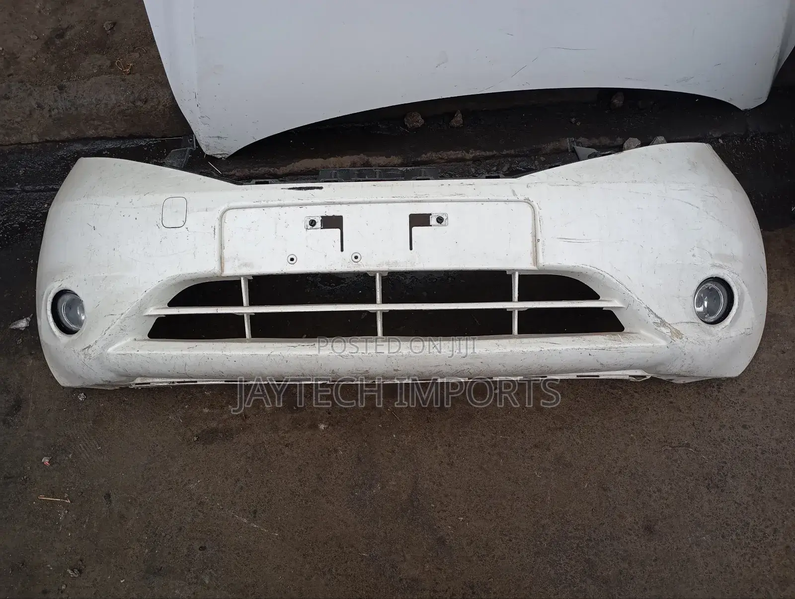 Nissan Note E12 Frontbumper