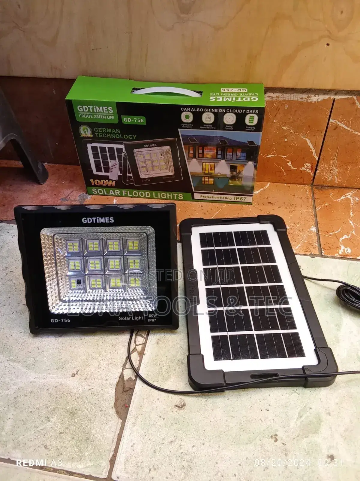Solar Pannel and Solar Light, 100W, 12volts.