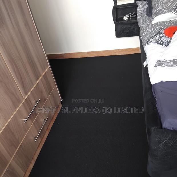 Black Walltowallcarpet1 - main view