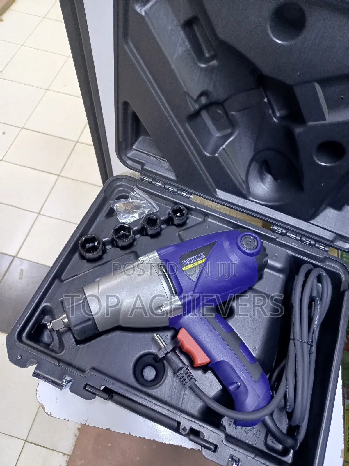 Royce Powerful 1010w Impact Wrench + Accessories