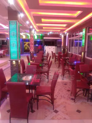Club/Restaurant