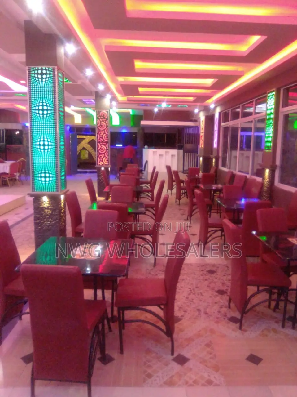 Club/Restaurant