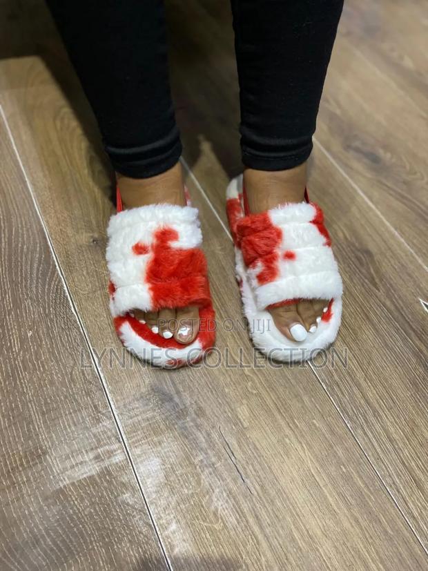 Fluffy Sandals - thumbnail 2