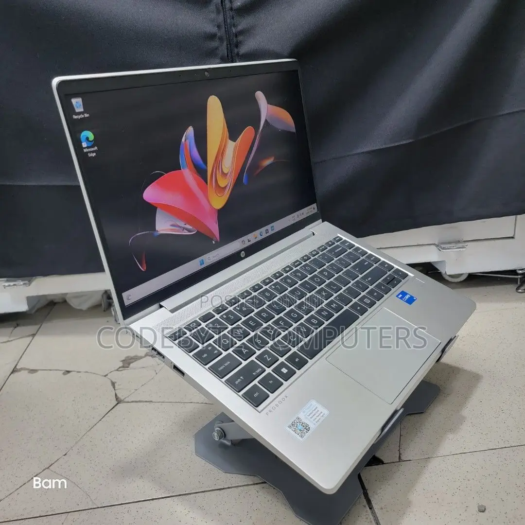New Laptop HP ProBook 440 G9 8GB Intel Core i5 SSD 512GB