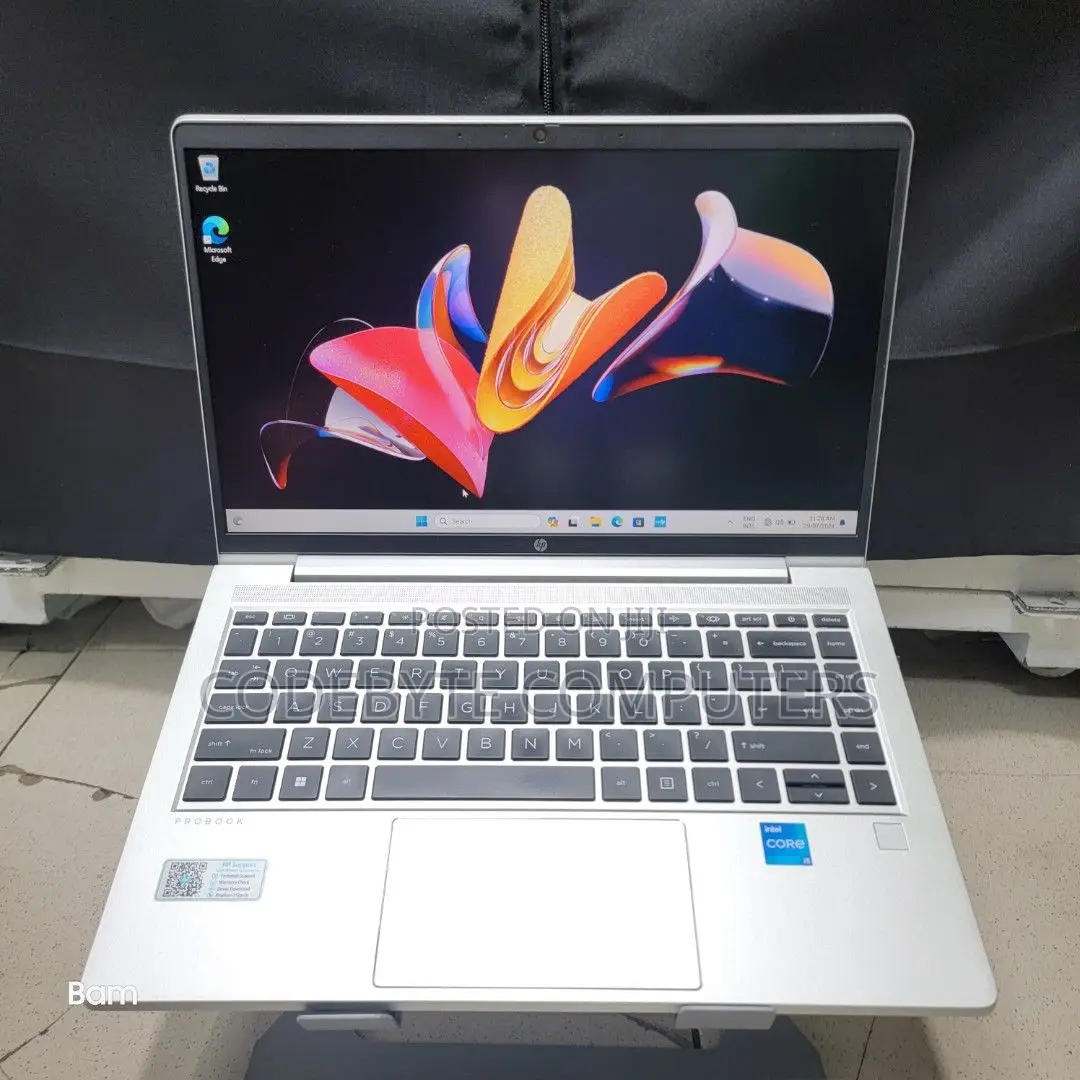 New Laptop HP ProBook 440 G9 8GB Intel Core i5 SSD 512GB