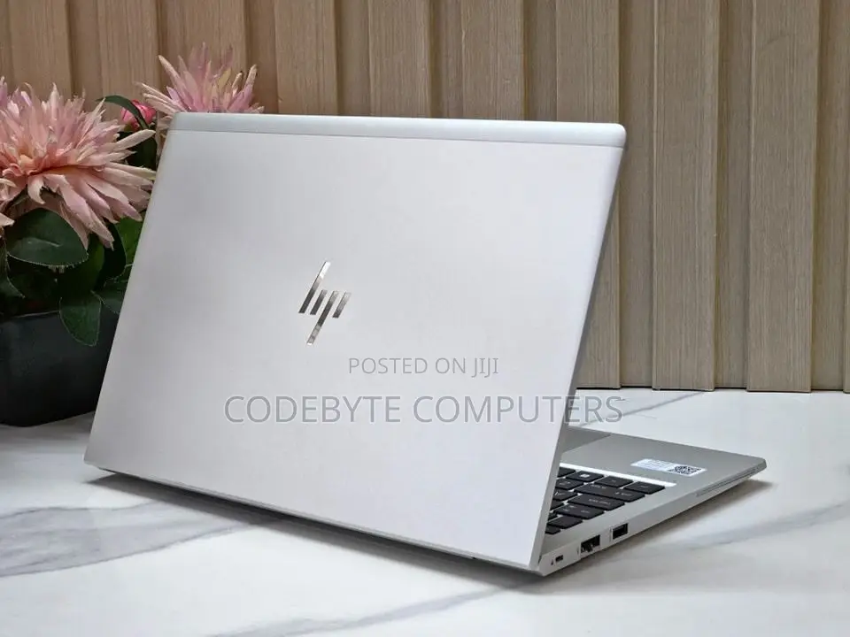 New Laptop HP EliteBook 640 G10 16GB Intel Core I7 SSD 1T