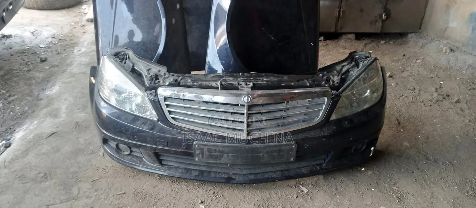 Mercedes C200 Nosecut