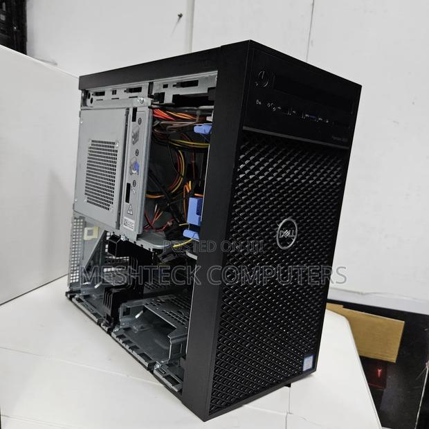 Desktop Computer Dell Precision 3000 16GB Intel Core I7 SSD 256GB - thumbnail 4