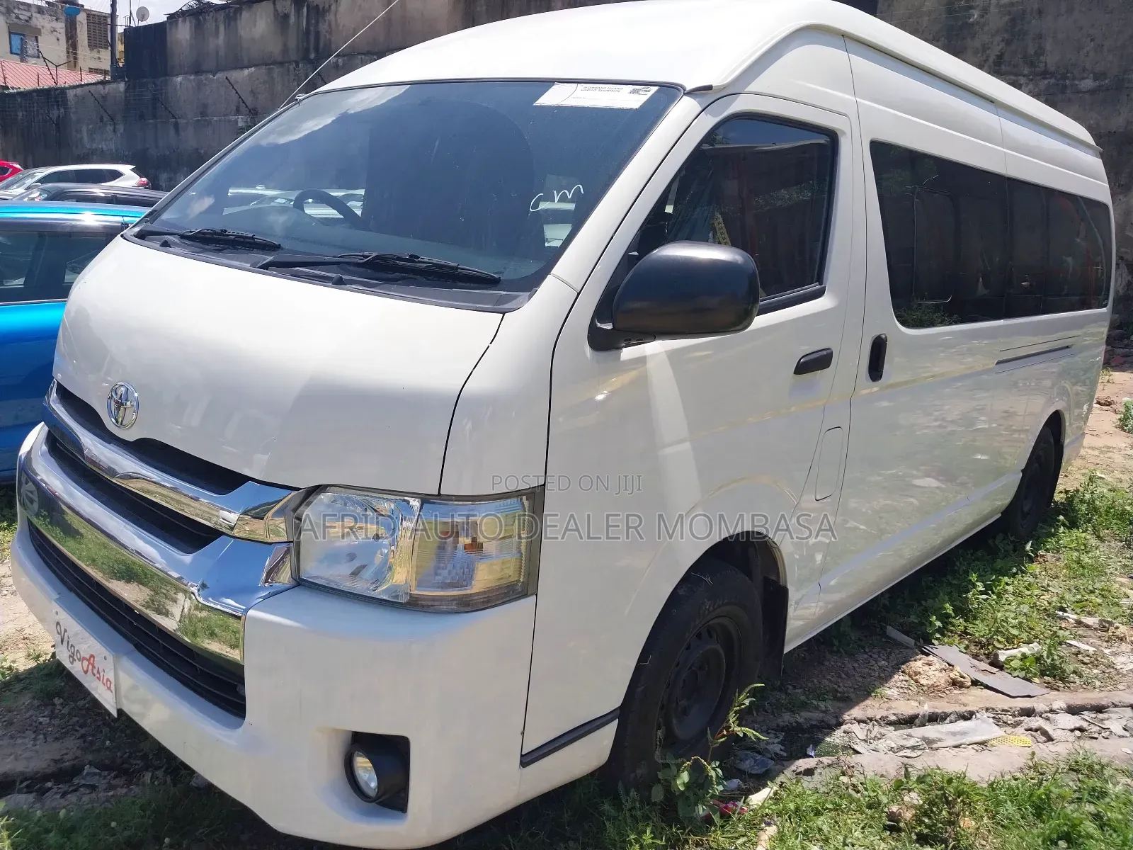 Toyota Grand HiAce 2017 White