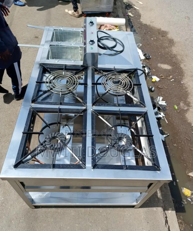 Top Ranked Four Burner Combined Kitchen Unit