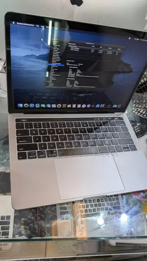 Laptop Apple MacBook 2017 16GB Intel Core I7 SSD 1T