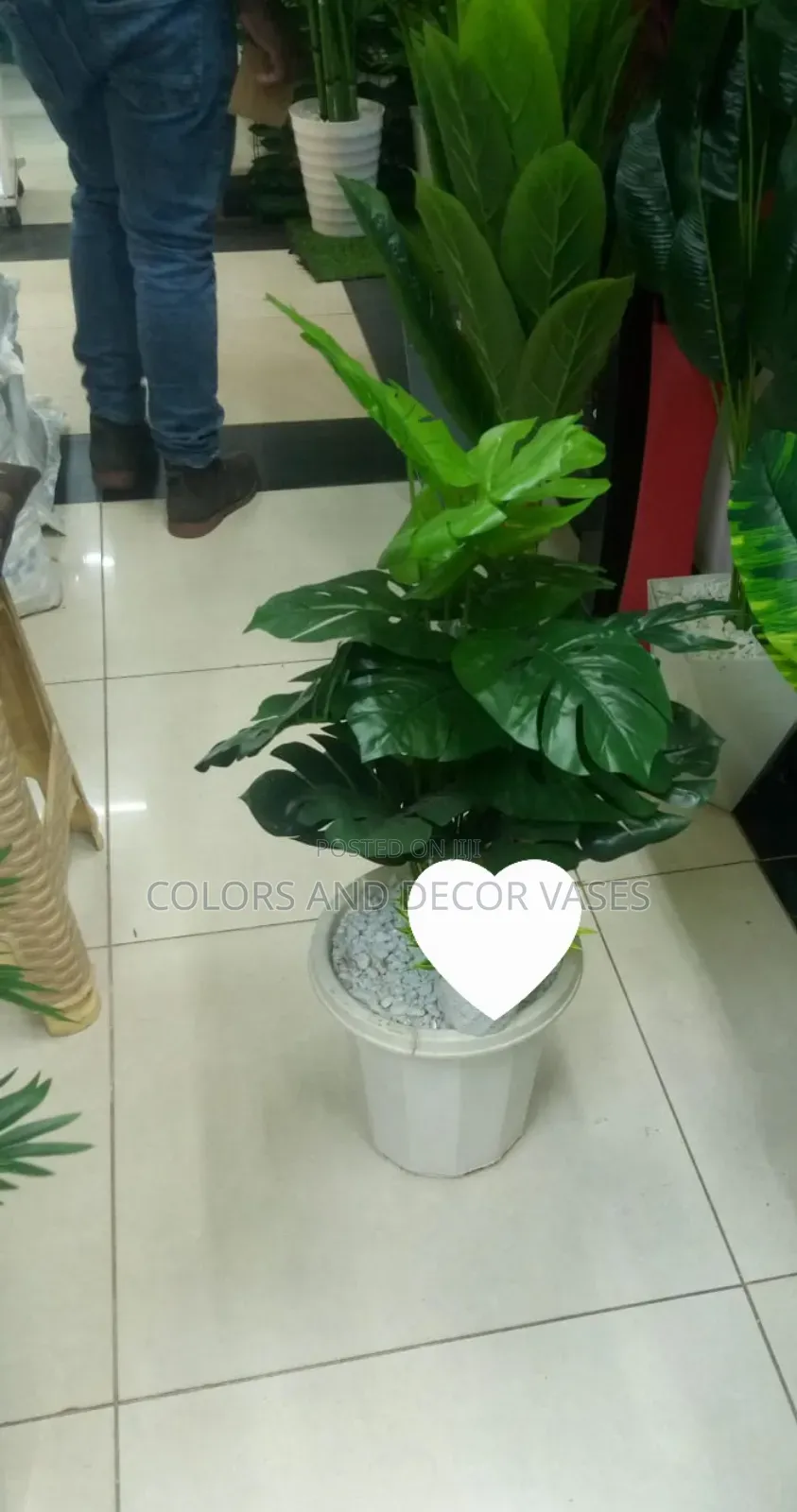 Simple and Affordable Plant Artificial With Vase
