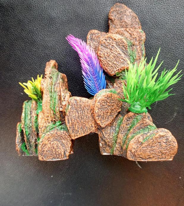 Artificial Rock Work With Grass Lash Aquarium Scape - main view