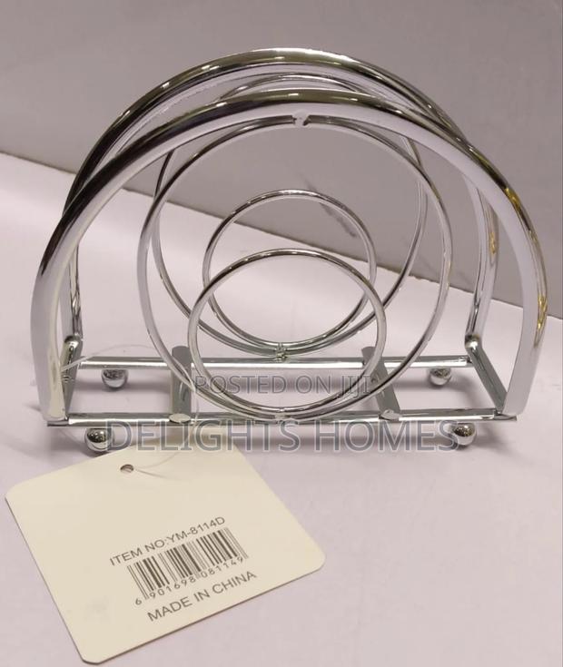 Metallic Serviet Holder