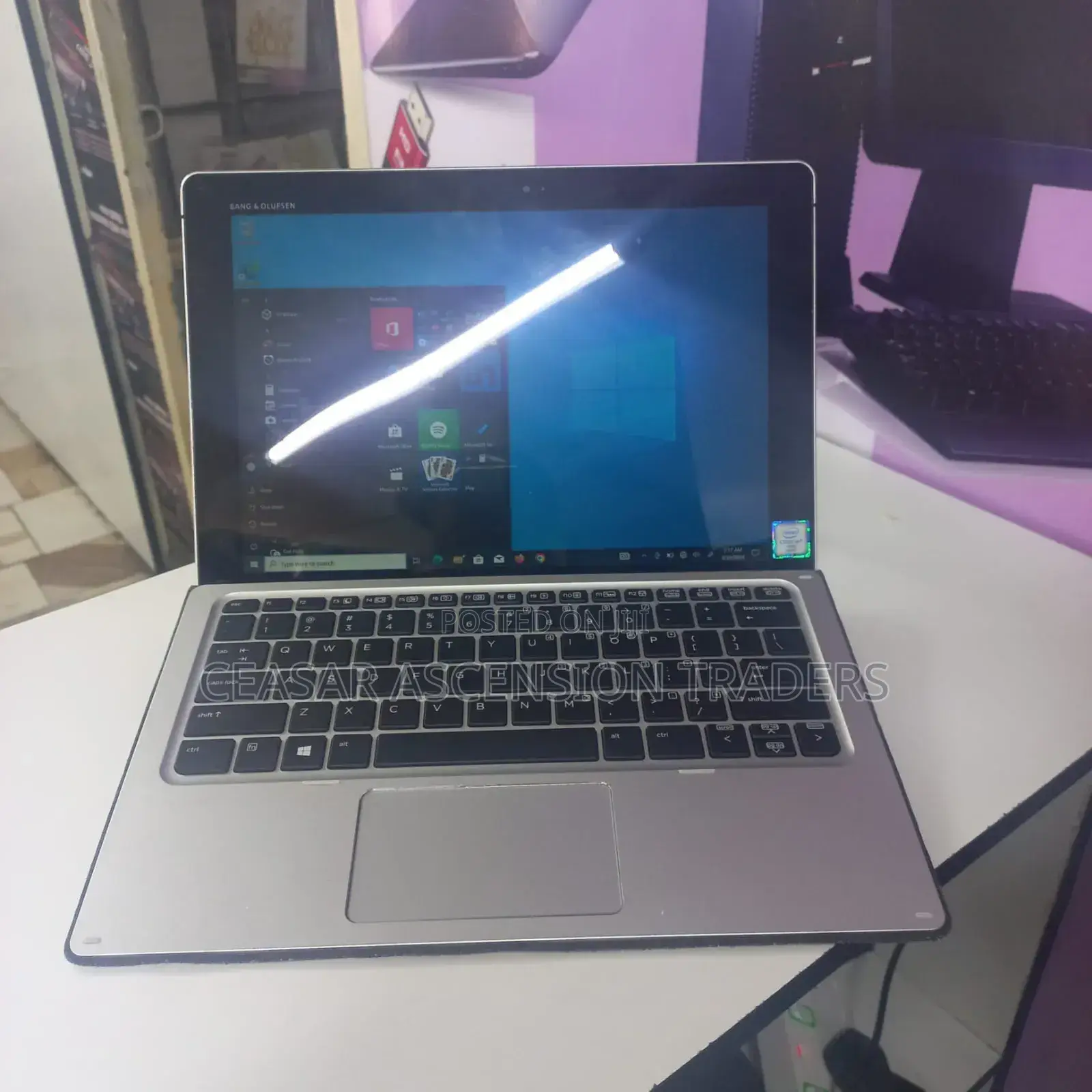Laptop HP Elite X2 1012 8GB Intel Core M SSD 256GB