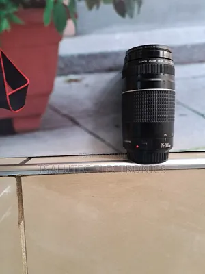 Canon Lense