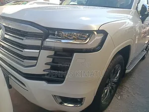 Toyota Land Cruiser 2023 White