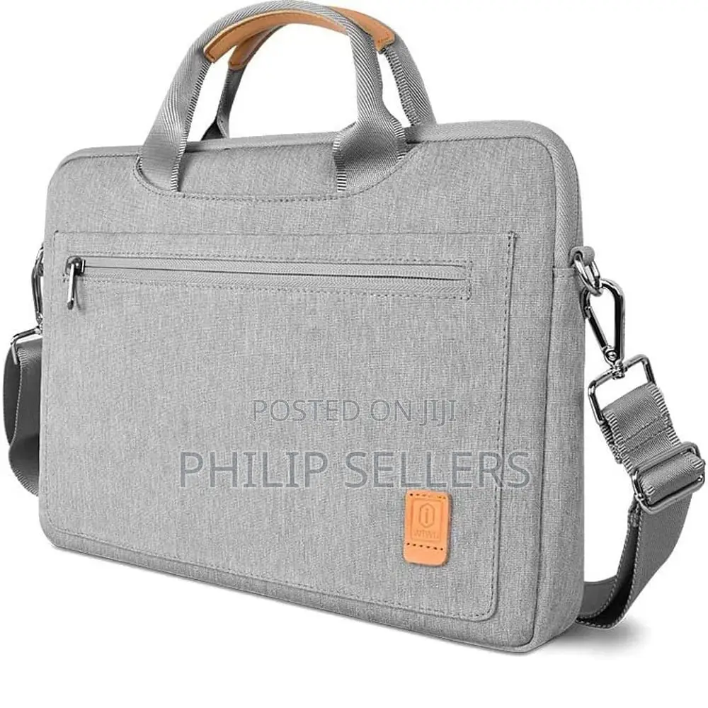 Designed for Comfort and Convenience, This Shoulder Bag Boas