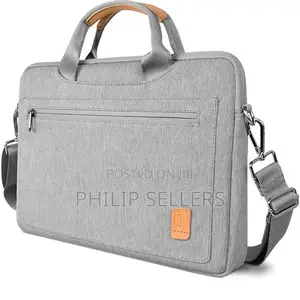 Designed for Comfort and Convenience, This Shoulder Bag Boas