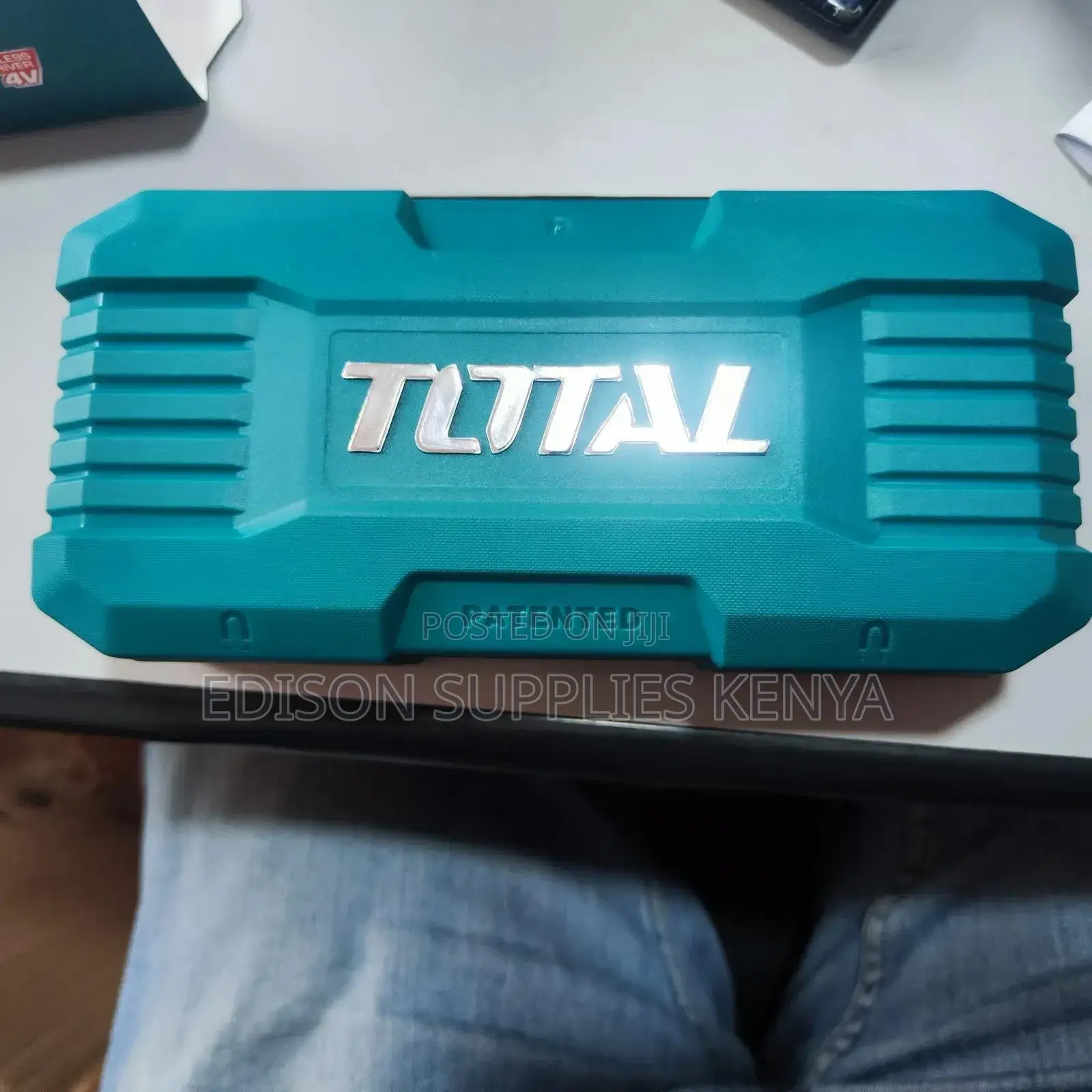 Total 42pcs Cordless Screwdriver 4V Variable Speed + Bits