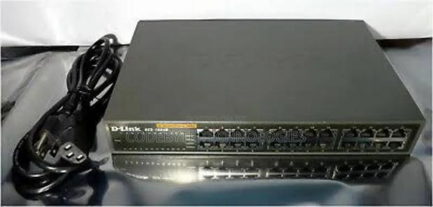 D-Link 24ports 10/100mbps Desktop Switch