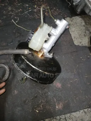 Brake Booster Plus Master Cylinder Toyota Corolla